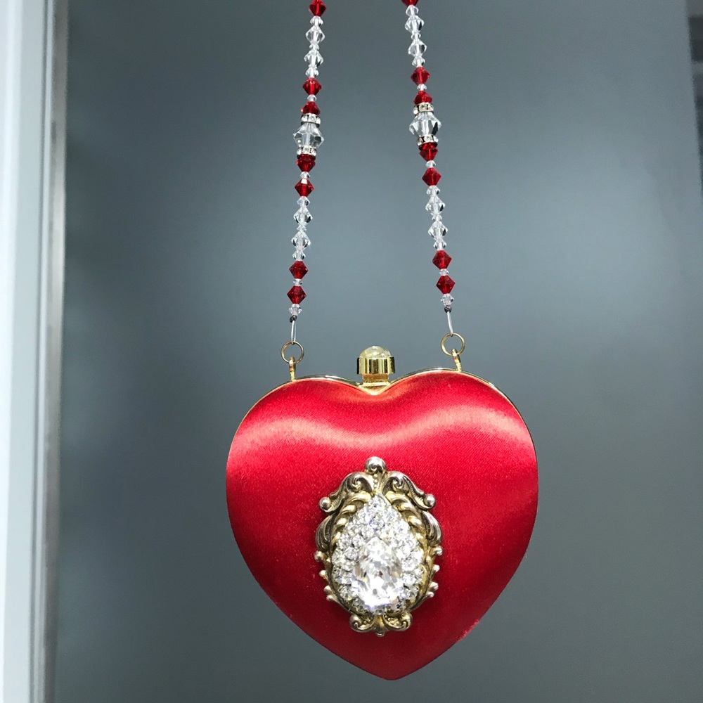 Elquinique Red Heart Swarovski Crystals Clutch